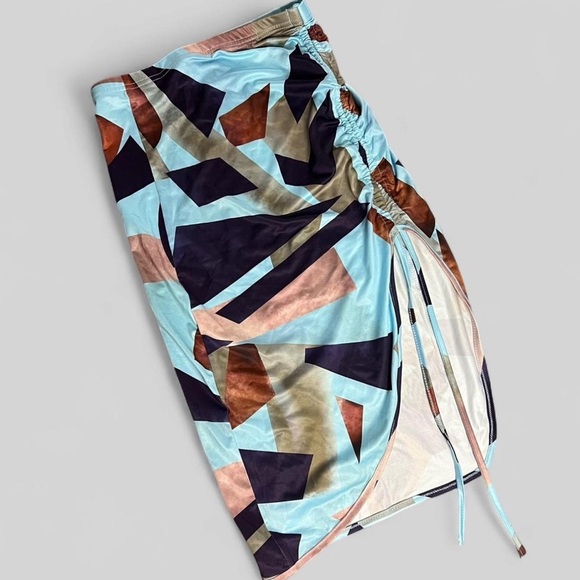 Geometric Print Two-Piece Set - Picture 2 of 5